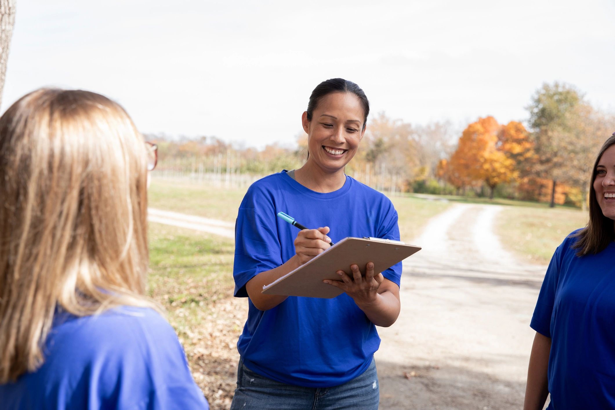 People signing up for a volunteer drive